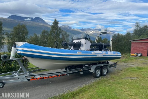 Joker Coaster 650 med Suzuki 200HK (32,2 timer) - 10 Seter - Henger - Radar