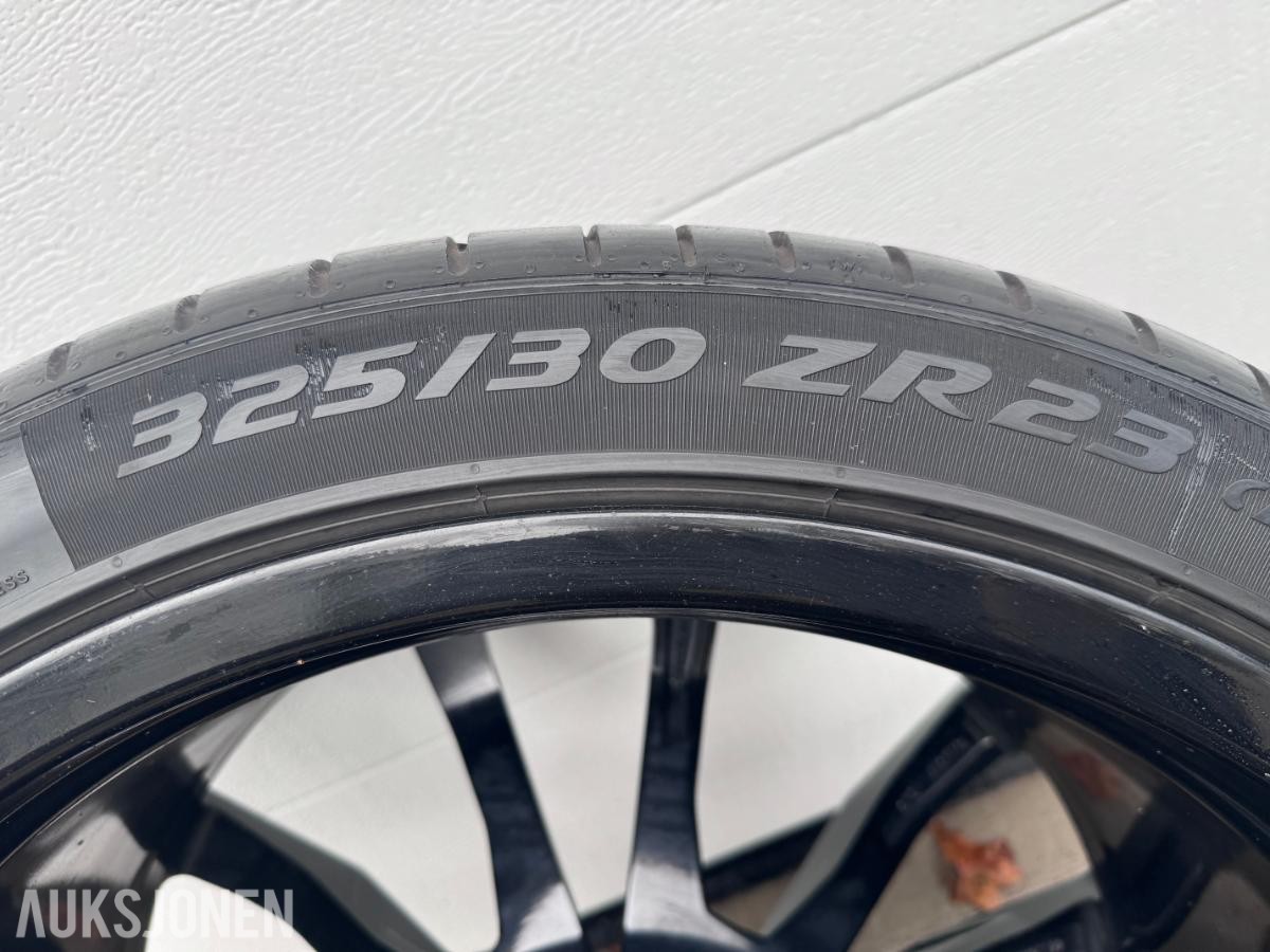 2019 Lamborghini Urus 23'' - sommerhjulsett ET28 5x130