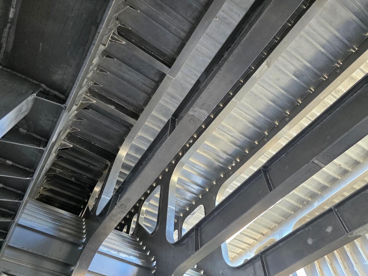 2023 Katamaran Skrog 39x11m Aluminium
