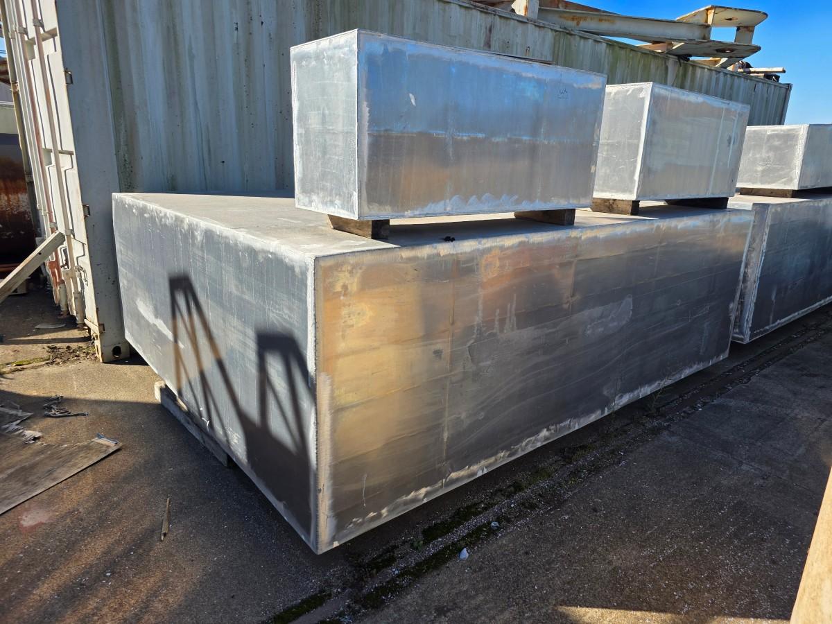 2023 Katamaran Skrog 39x11m Aluminium