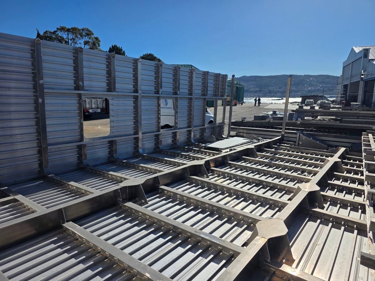 2023 Katamaran Skrog 39x11m Aluminium