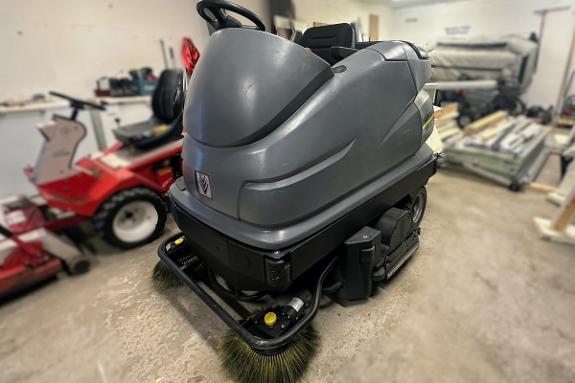 KÄRCHER PROFESSIONAL BR 120/250 R SITTE-PÅ GULVVASKEMASKIN