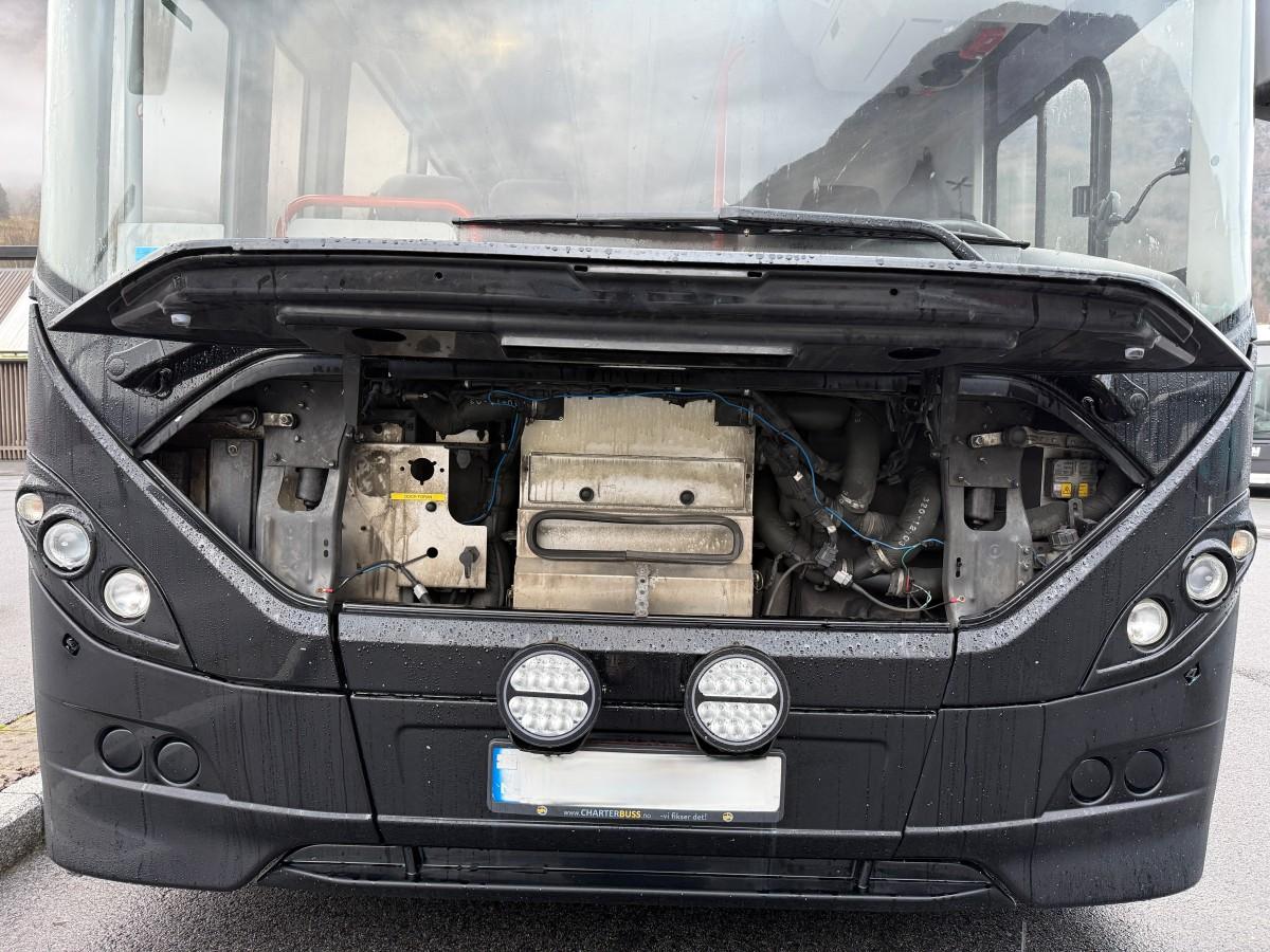 2013 Volvo 8900 B7R 