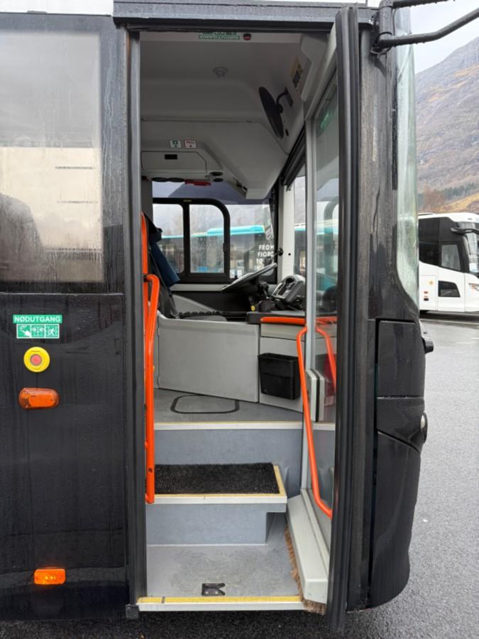 2013 Volvo 8900 B7R 