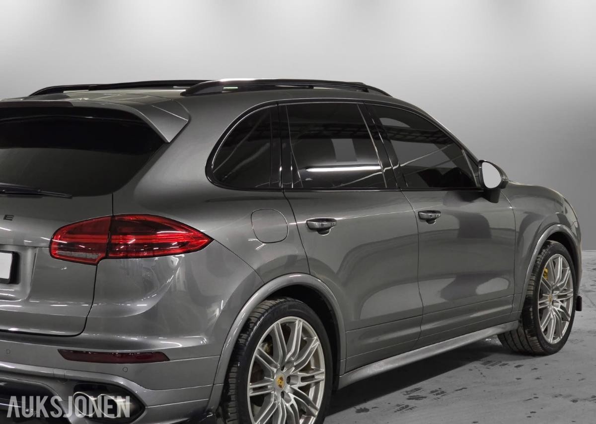 2016 Porsche Cayenne S 3.0 E-Hybrid 416hk cruisekontroll ryggekamera soltak