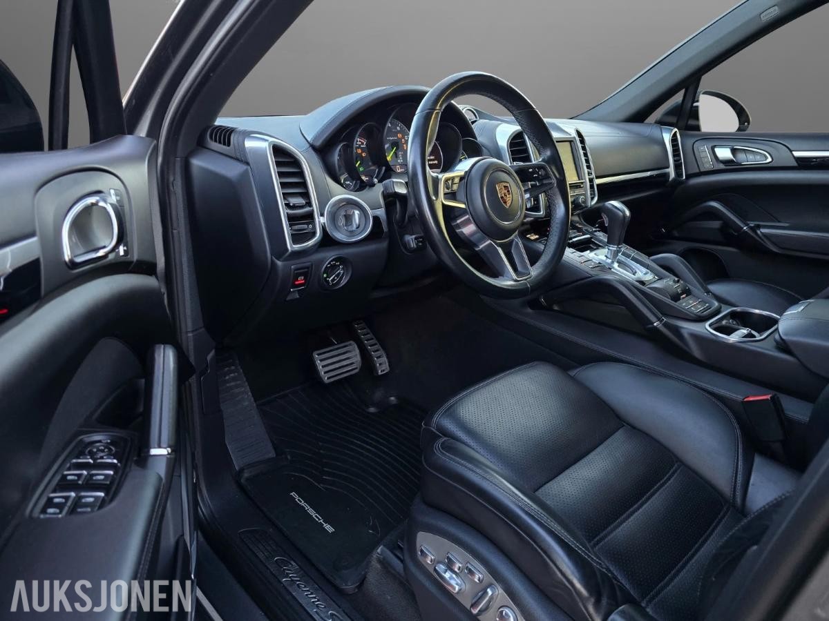 2016 Porsche Cayenne S 3.0 E-Hybrid 416hk cruisekontroll ryggekamera soltak