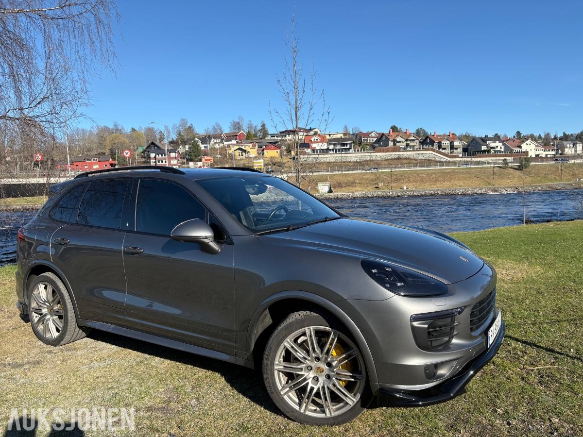 2016 Porsche Cayenne S 3.0 E-Hybrid 416hk cruisekontroll ryggekamera soltak