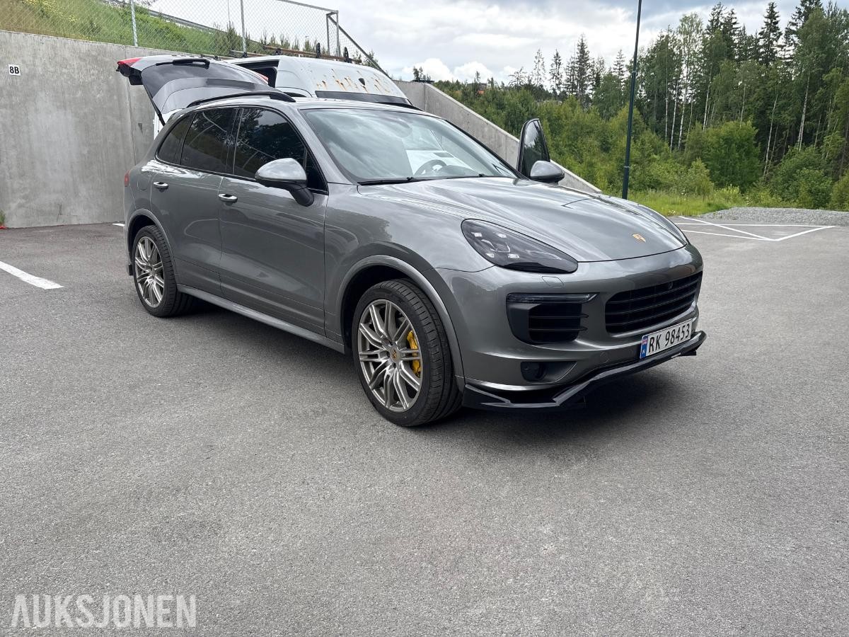2016 Porsche Cayenne S 3.0 E-Hybrid 416hk cruisekontroll ryggekamera soltak