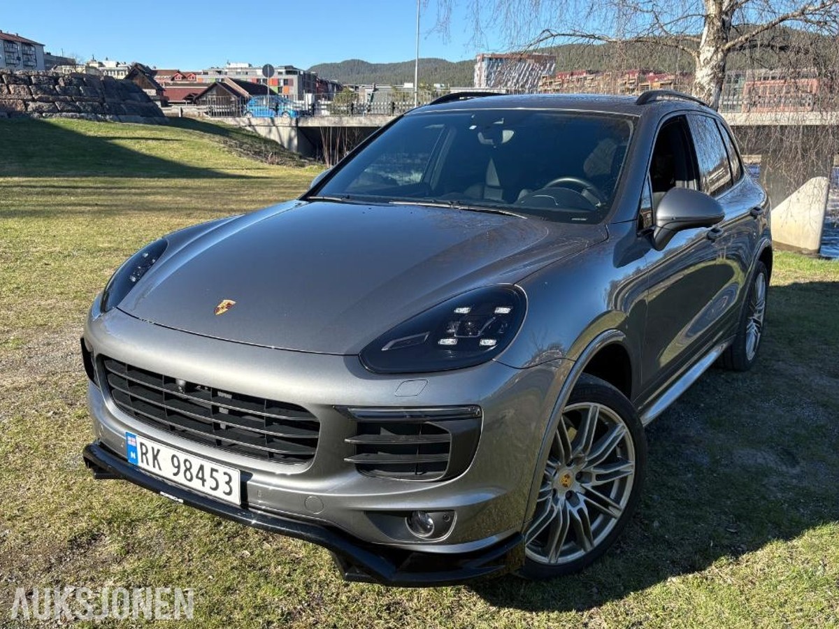 2016 Porsche Cayenne S 3.0 E-Hybrid 416hk cruisekontroll ryggekamera soltak