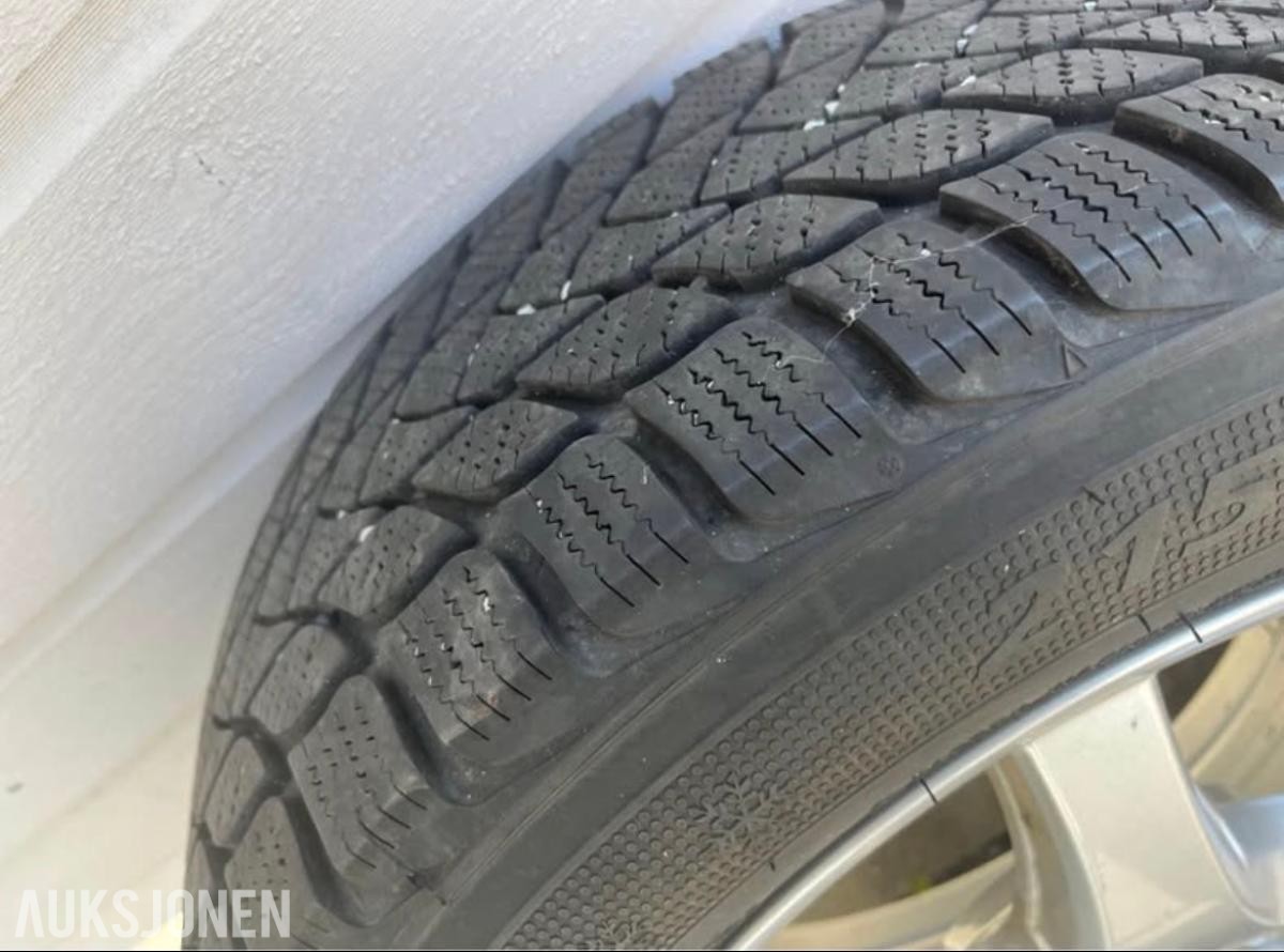 2023 Vinterdekk 215/60/R 16