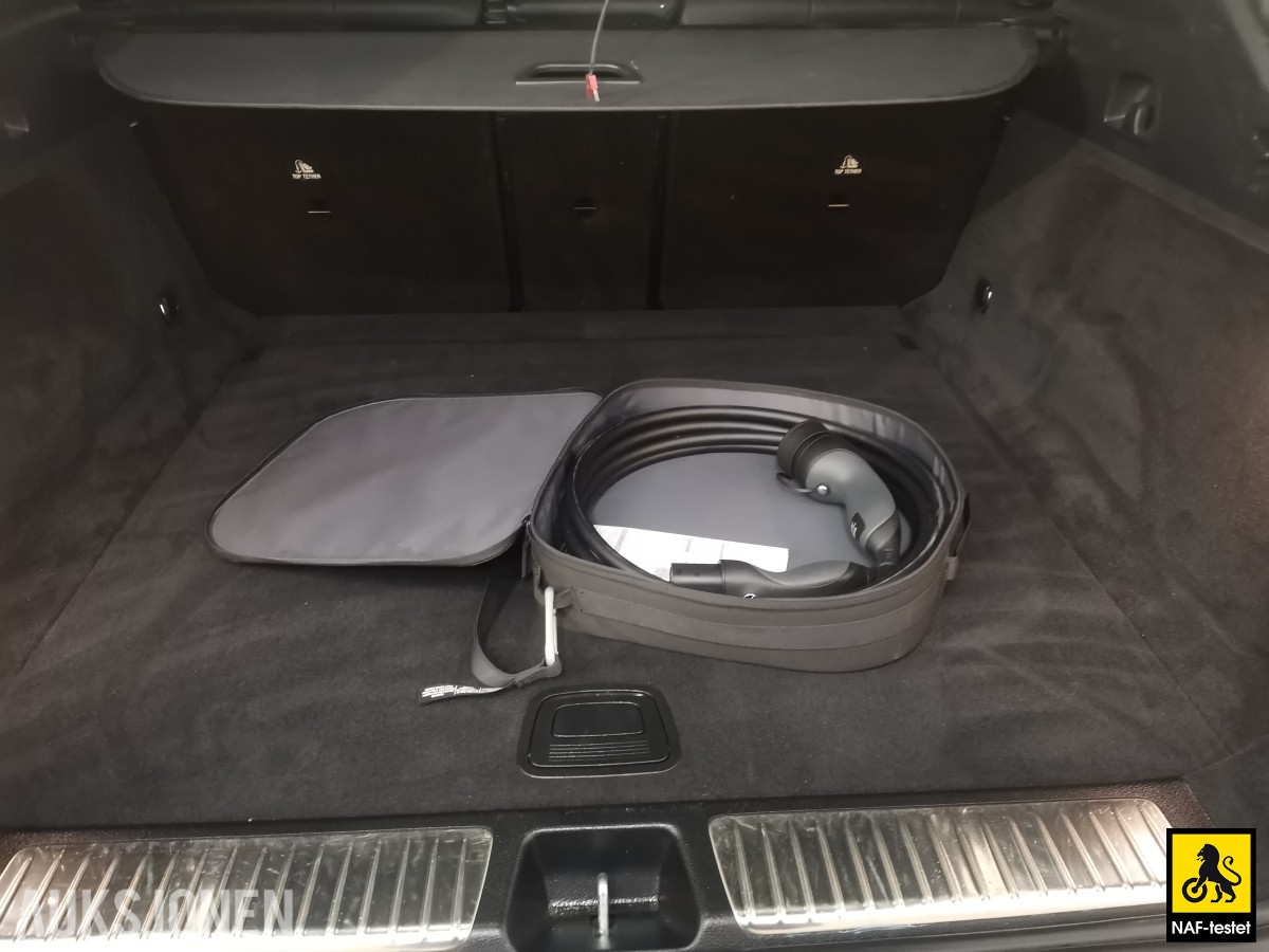 2025 Mercedes-Benz EQE 350 4MATIC HENGERFESTE KAMERA RATTVARME ACC