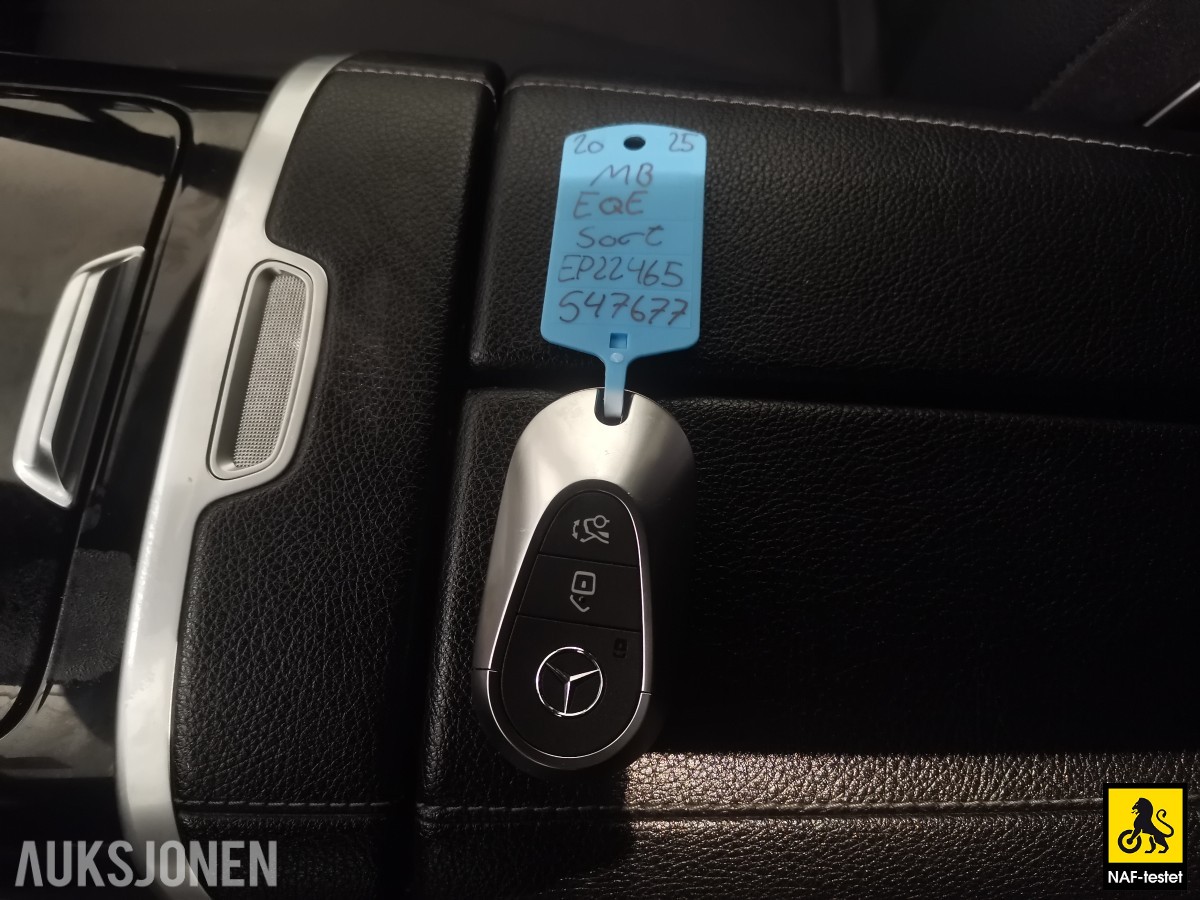 2025 Mercedes-Benz EQE 350 4MATIC HENGERFESTE KAMERA RATTVARME ACC