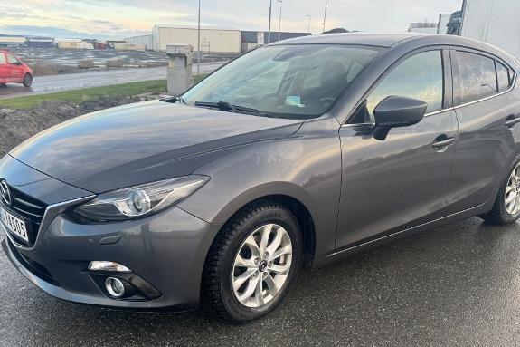 2015 Mazda 3 2.2-150 D - NAVI - BOSE - 180 079km!