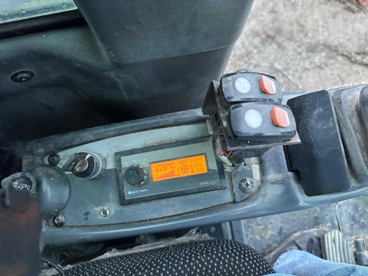 2019 Eurocomach 100TR 10-tonns gravemaskin, S50, 2 skuffer, Pigghammer