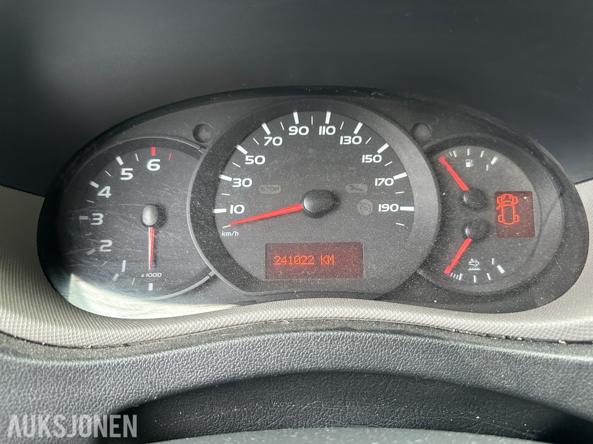 2017 Renault Master, 2,3 dCi 165hk L3 RWD, 230568km