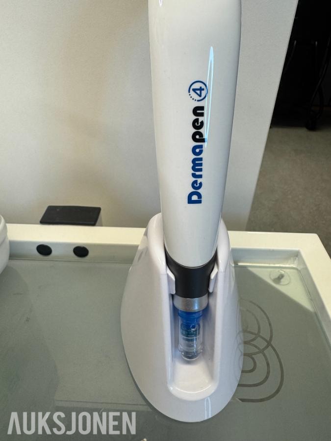 DermaPen 4