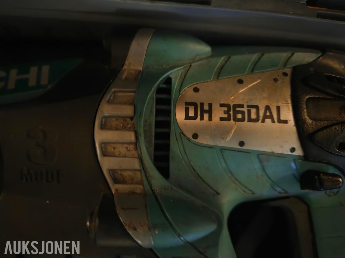 2015 Hitachi Slagdrill og Muttertreker