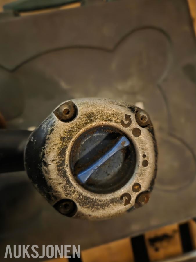 2015 Hitachi Slagdrill og Muttertreker