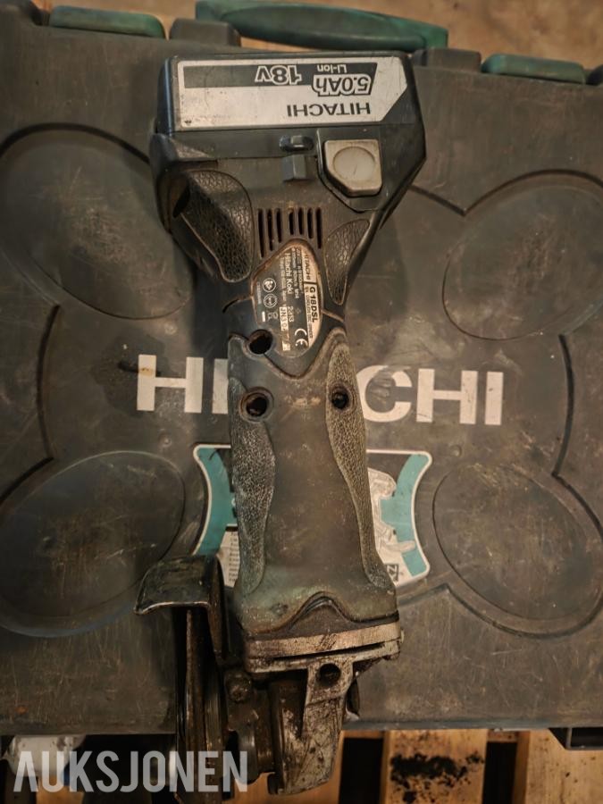 2015 Hitachi Slagdrill og Muttertreker
