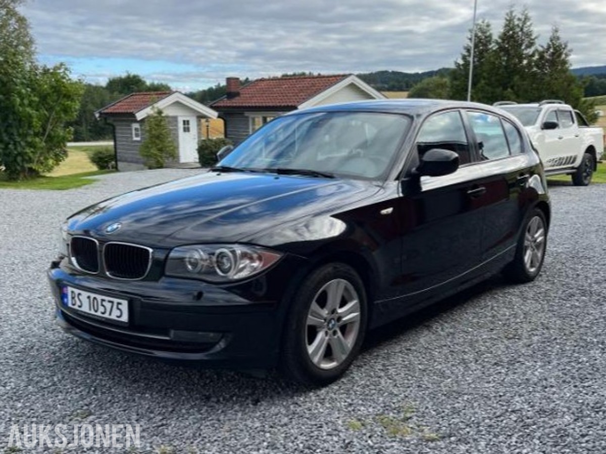 2010 BMW 116D 2.0 116hk Cruise control Nye sommerdekk,  Vinterdekk