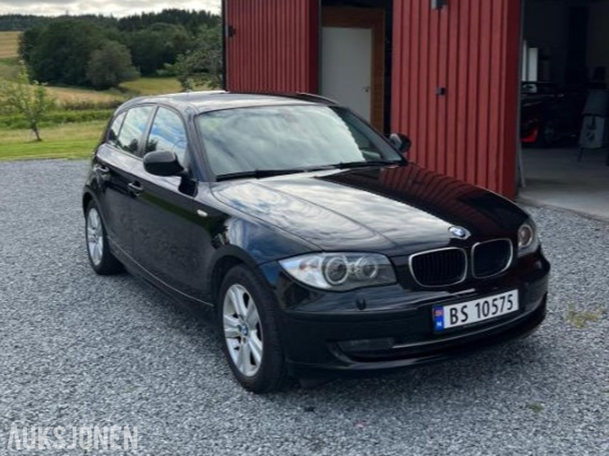 2010 BMW 116D 2.0 116hk Cruise control Nye sommerdekk,  Vinterdekk