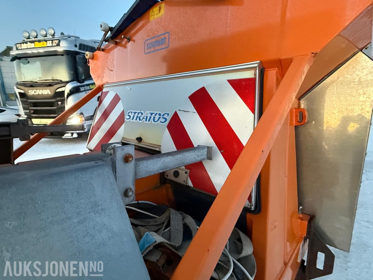 Schmidt Stratos kombispreder med varme på krokramme