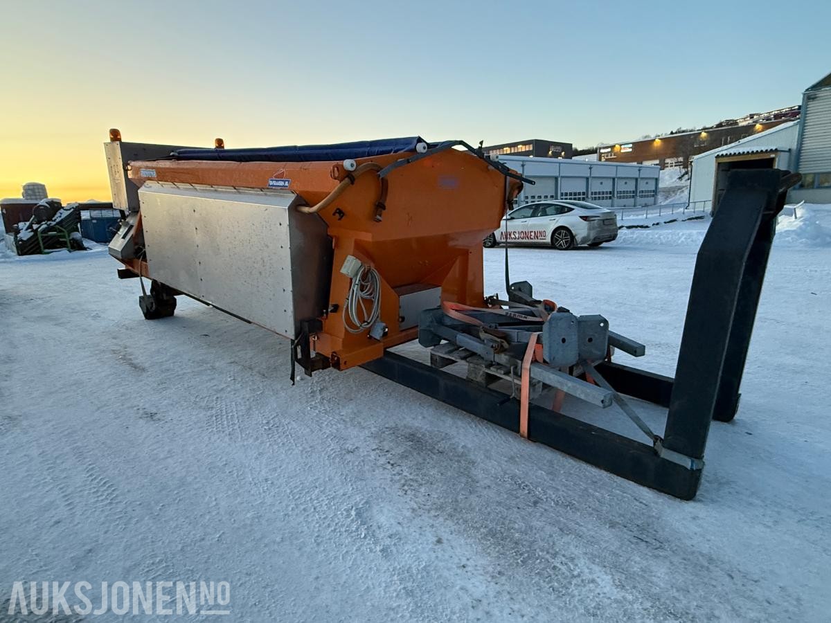 Schmidt Stratos kombispreder med varme på krokramme