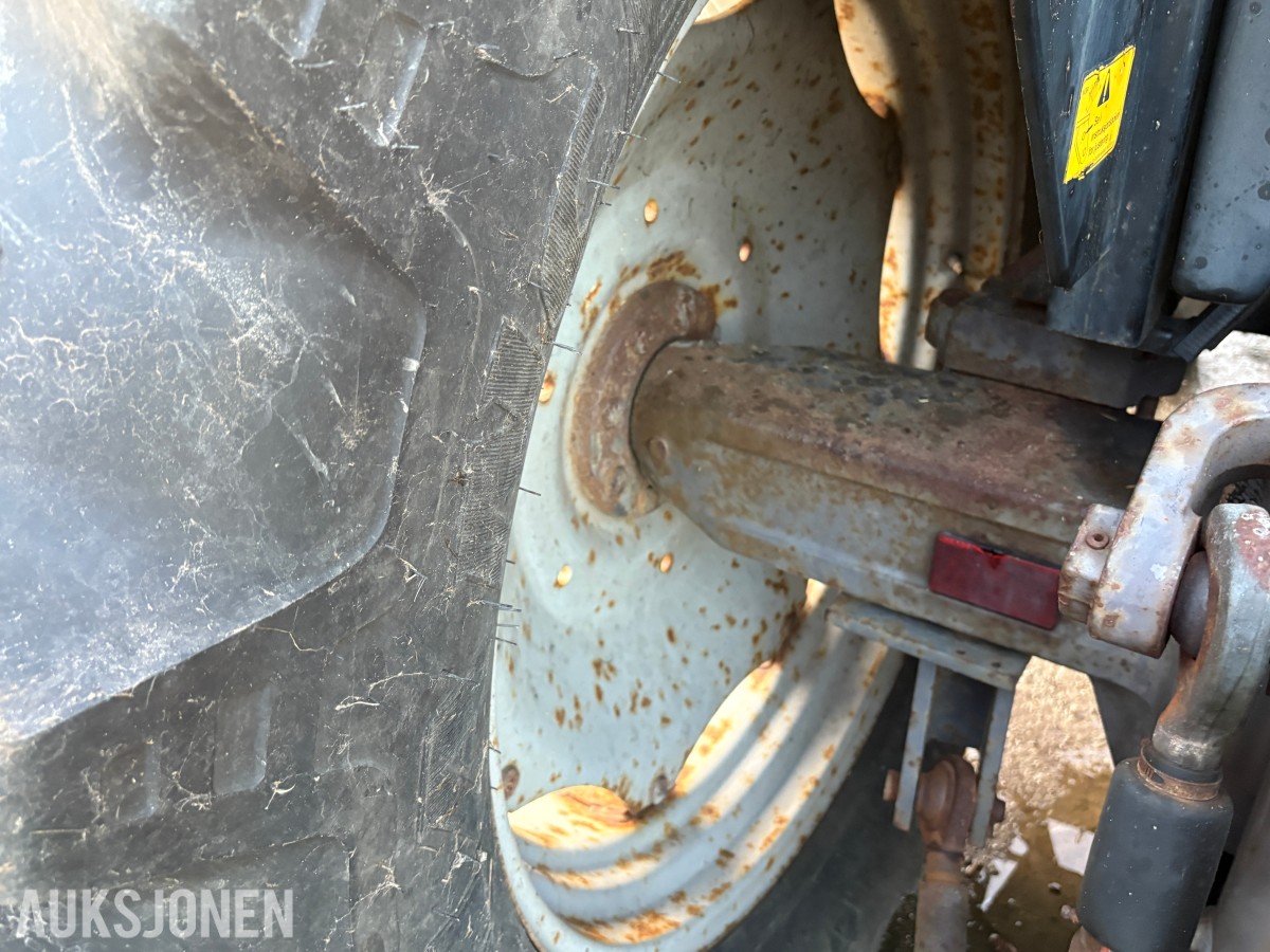 1995 Massey Ferguson 6170