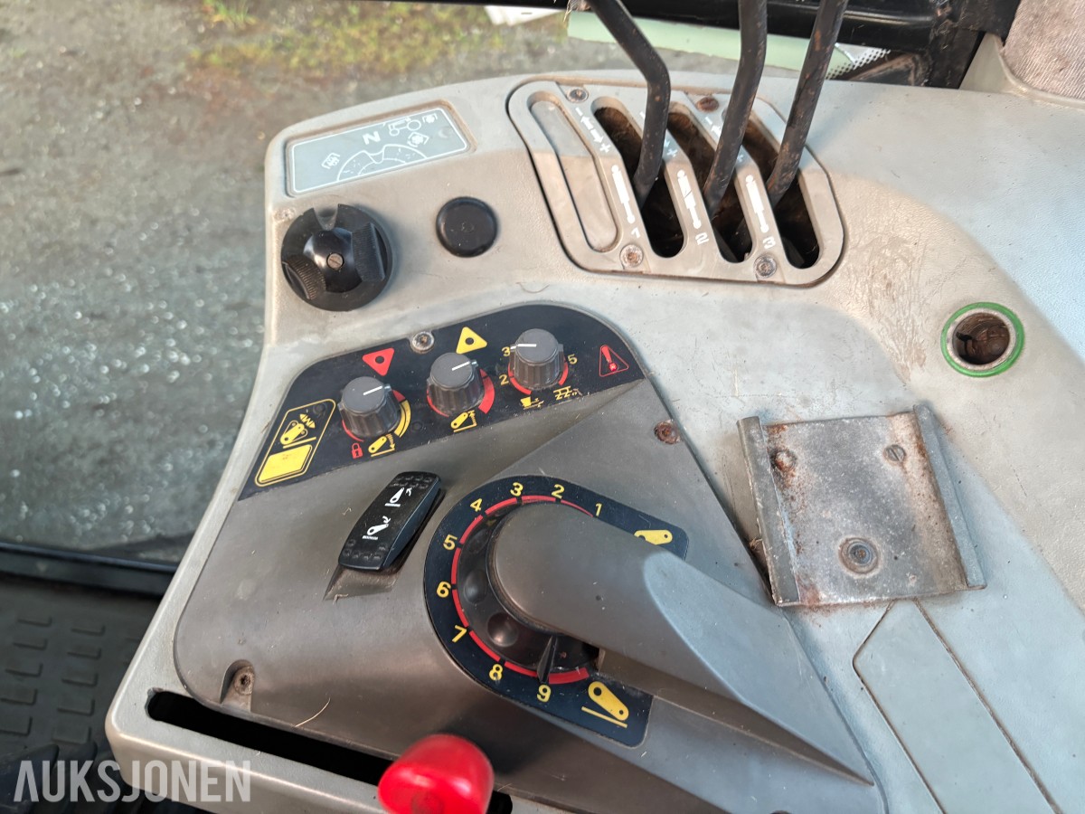 1995 Massey Ferguson 6170
