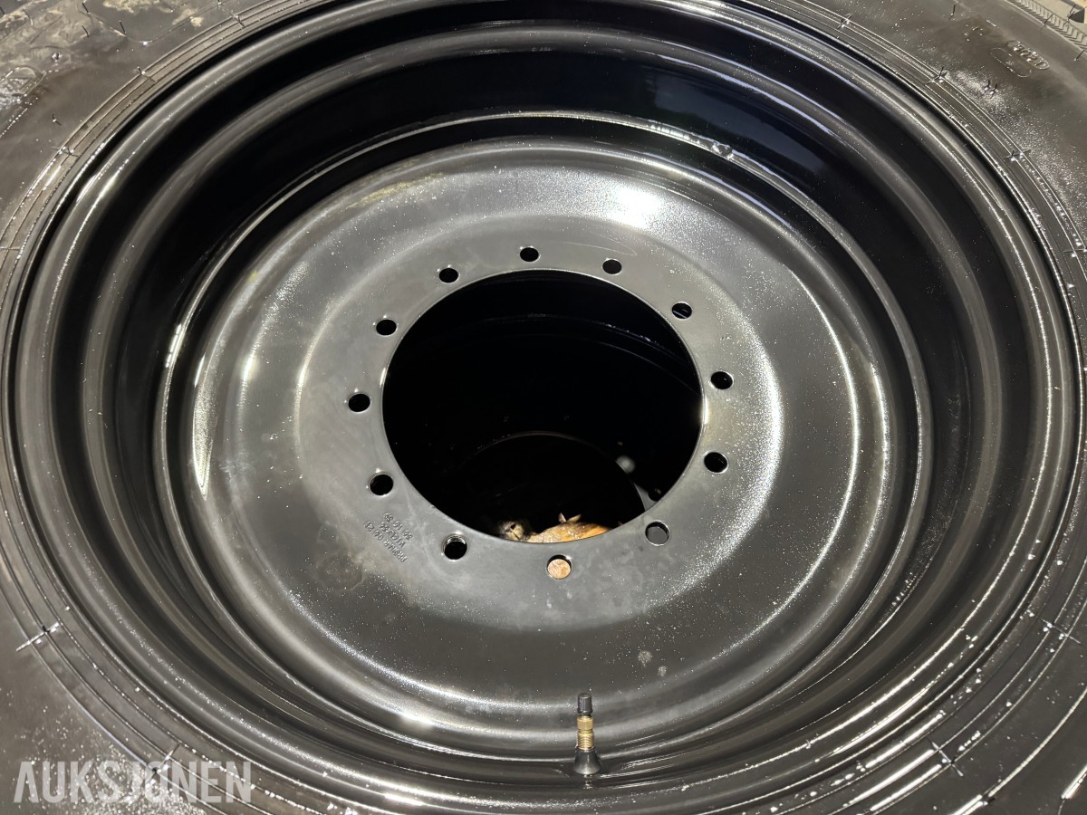 4 stk Fendt Nokian vinterhjul 480/80 R34 + 620/80 R42 med pigg