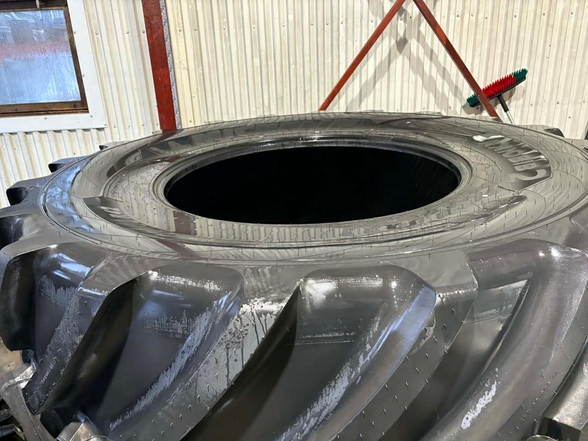 2024 Michelin 900/60 R42 traktordekk