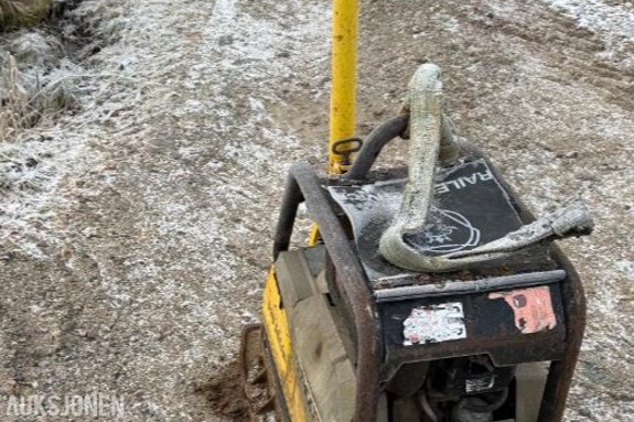 2004 Wacker Neuson DPU5045H – Hoppetusse
