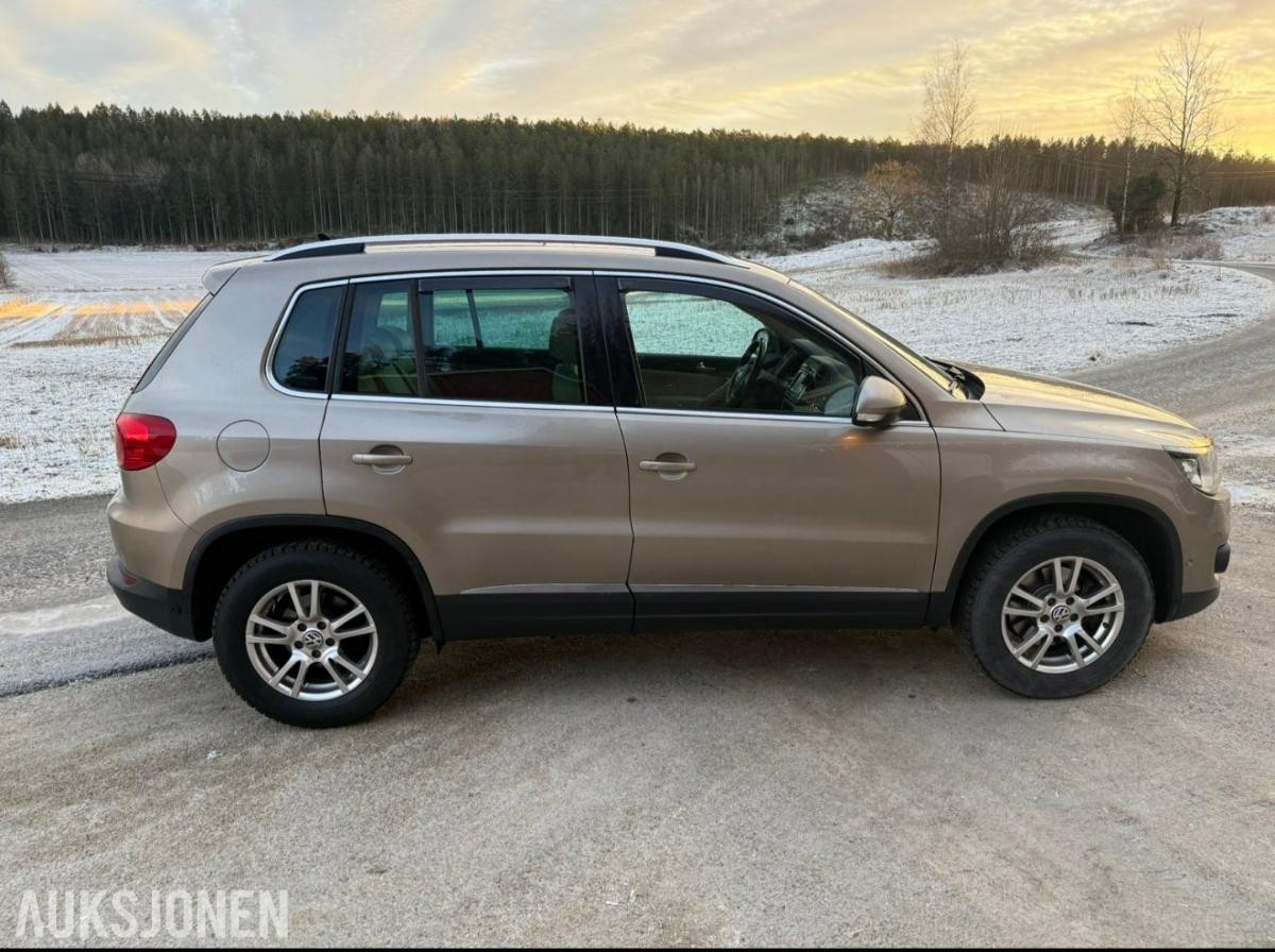 2012 Volkswagen Tiguan 2.0 diesel 140hk 4MOTION highline automat cruisekontroll soltak