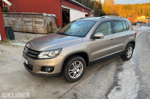 2012 Volkswagen Tiguan 2.0 diesel 140hk 4MOTION highline automat cruisekontroll soltak