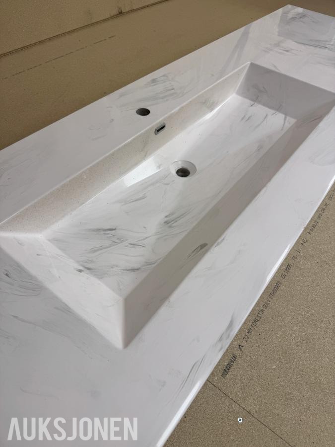 Marbré Prismal grå/hvit blank benkeplate med vask