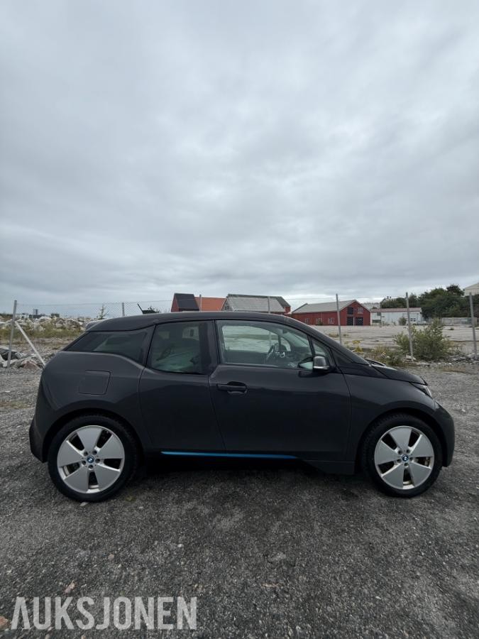 2014 BMW i3 60Ah 2 sett hjul ny EU