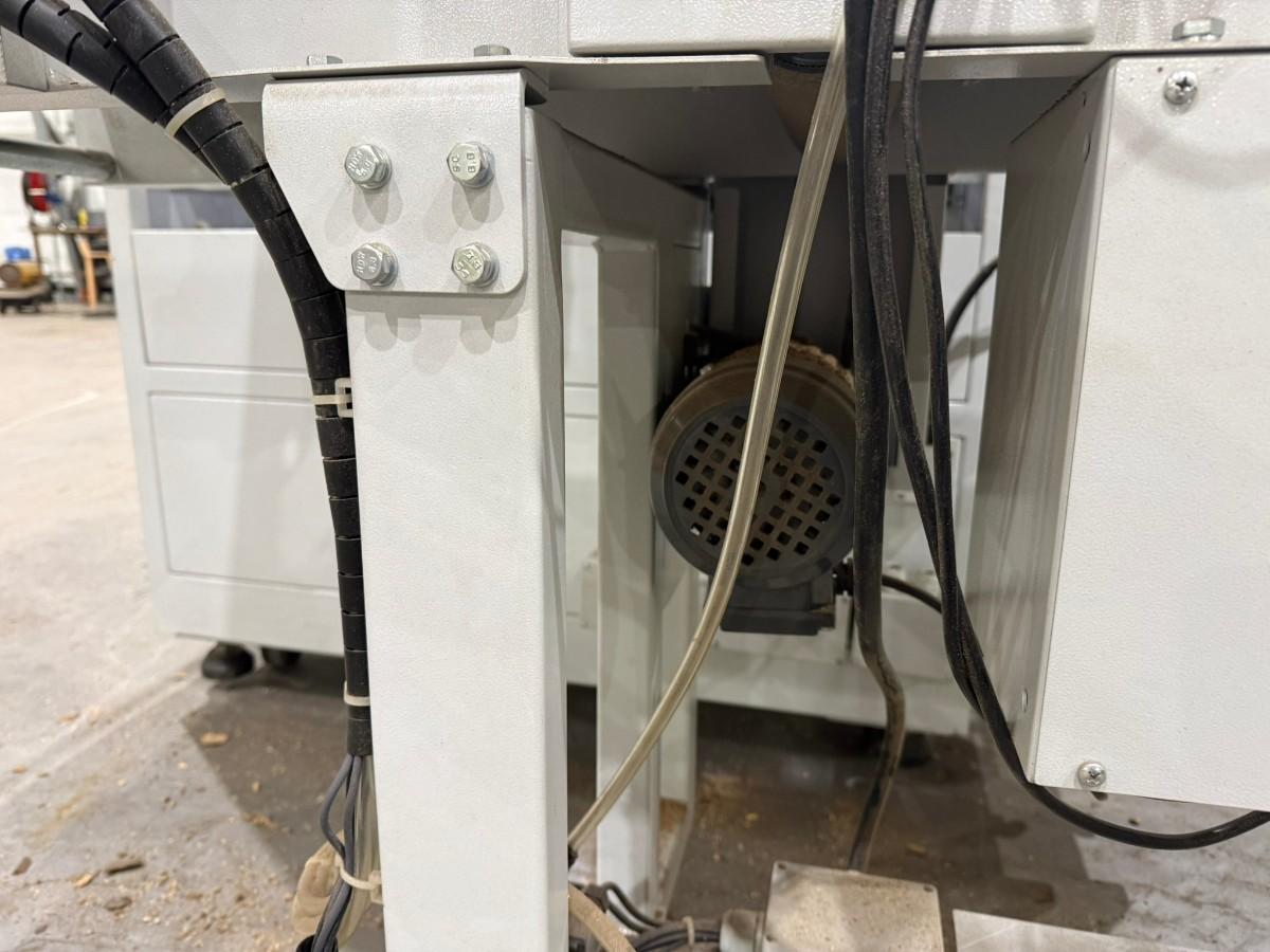 2023 Komplett industrielt krympepakkeanlegg / transportbånd / rullebane / 16 pakker plast