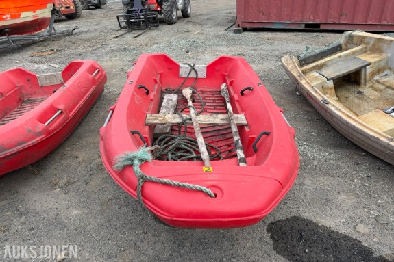 River 290 (Rotostøp AS) – brukt plastbåt / jolle
