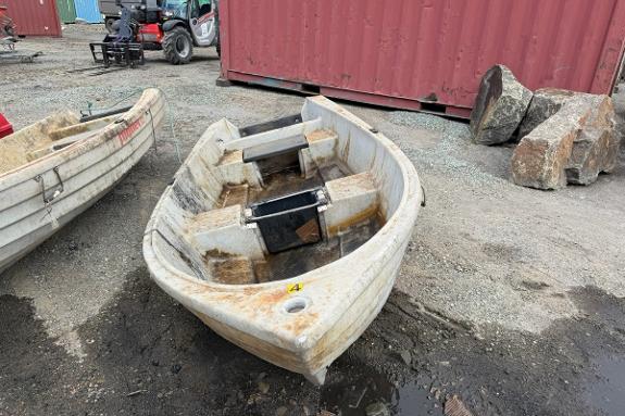 Pioner 10 plastbåt