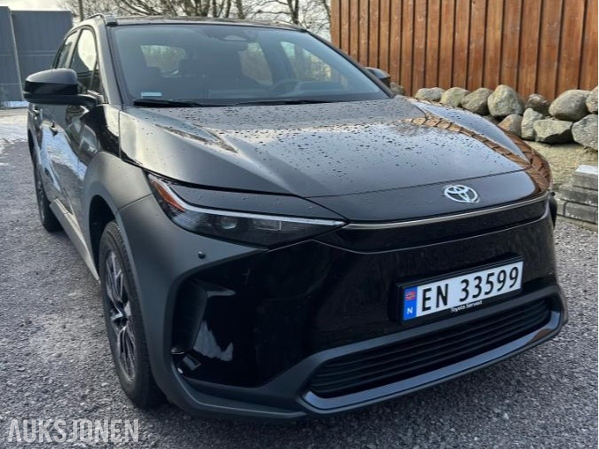 2025 Toyota bZ4X, 204hk 2WD Adaptiv cruisekontroll, Hengerfeste, Ryggekamera
