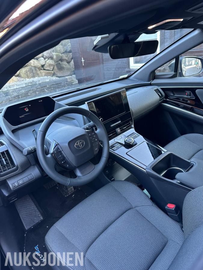 2025 Toyota bZ4X, 204hk 2WD Adaptiv cruisekontroll, Hengerfeste, Ryggekamera