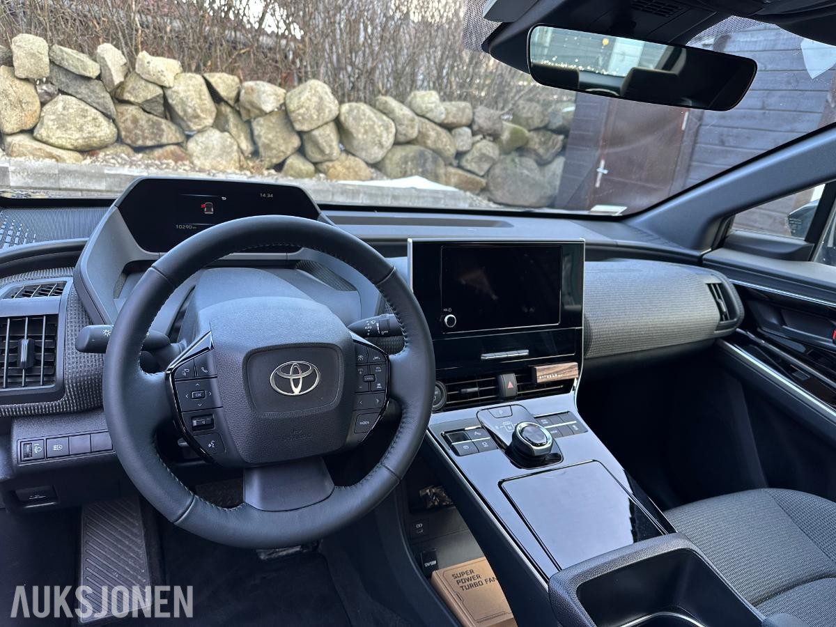 2025 Toyota bZ4X, 204hk 2WD Adaptiv cruisekontroll, Hengerfeste, Ryggekamera