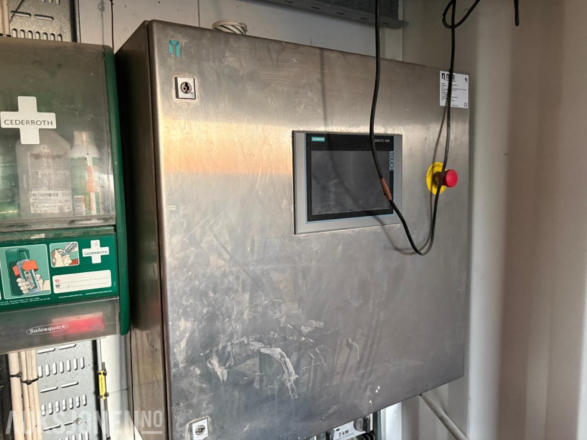 Blandeverk / Gyseanlegg m/ 2 stk. 20’ containere, silo og utstyr
