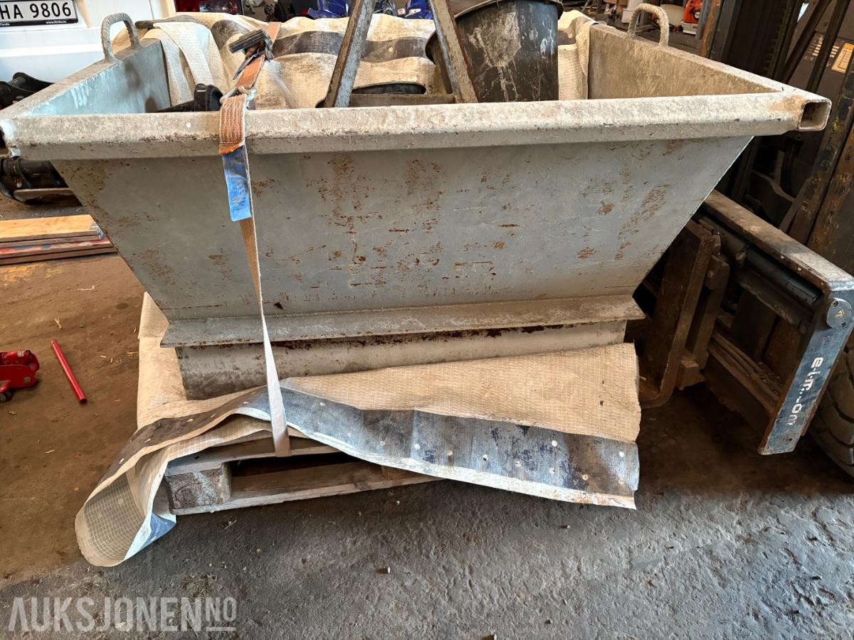 Blandeverk / Gyseanlegg m/ 2 stk. 20’ containere, silo og utstyr