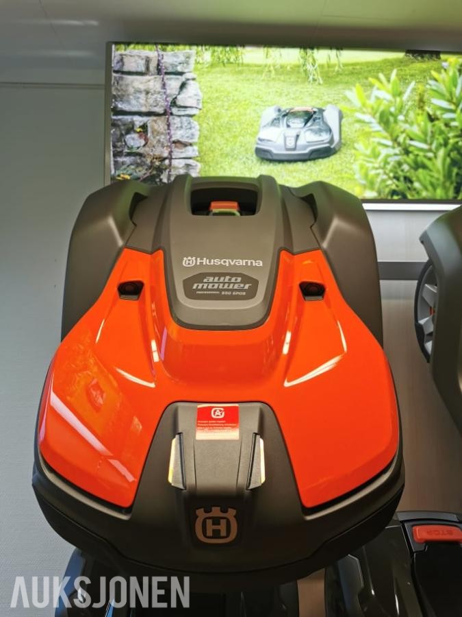 2025 HUSQVARNA Automower 550 EPOS kabelfri robotklipper, 10000 m2