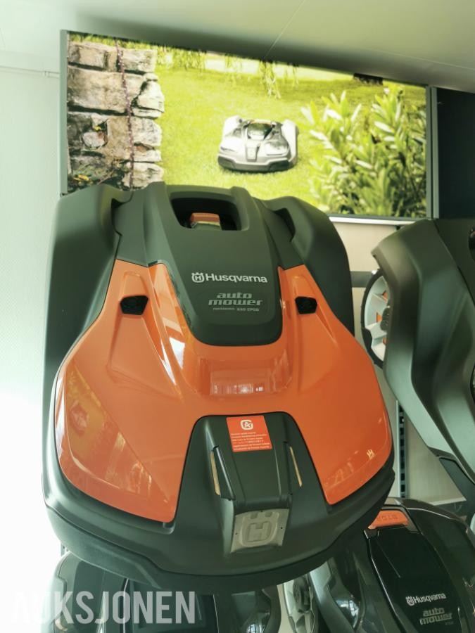 2025 HUSQVARNA Automower 550 EPOS kabelfri robotklipper, 10000 m2