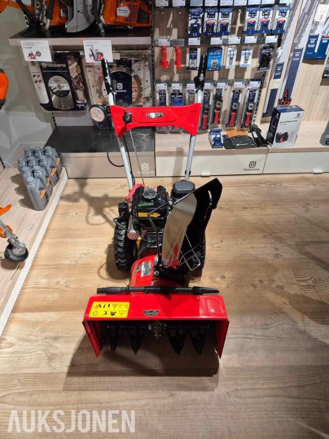 2025 Hecht 9555 SE snøfreser