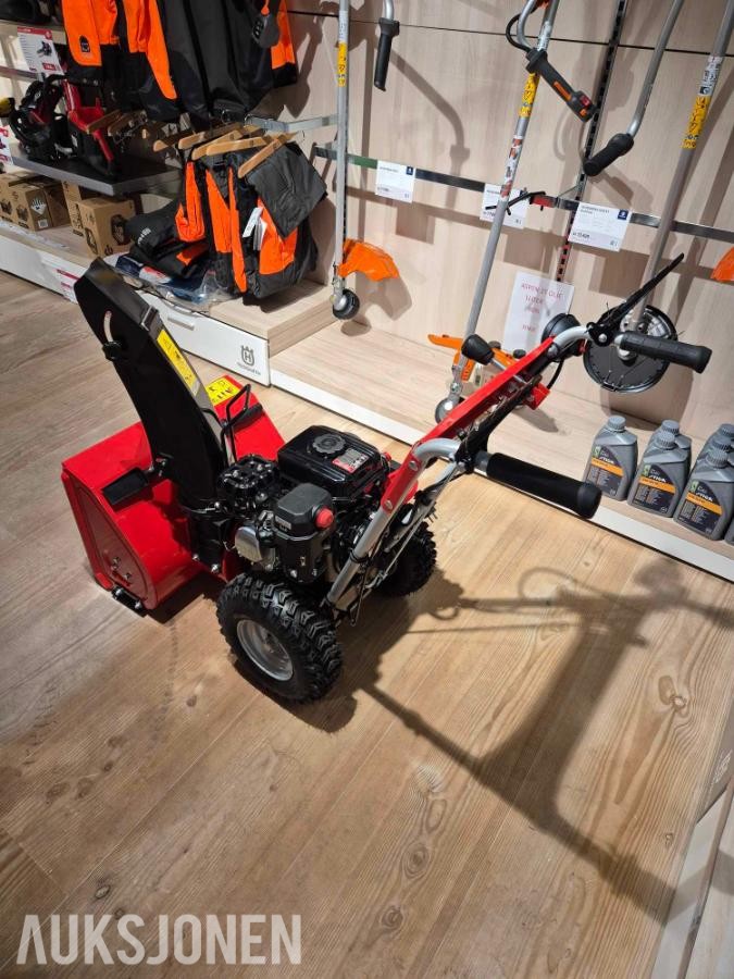 2025 Hecht 9555 SE snøfreser
