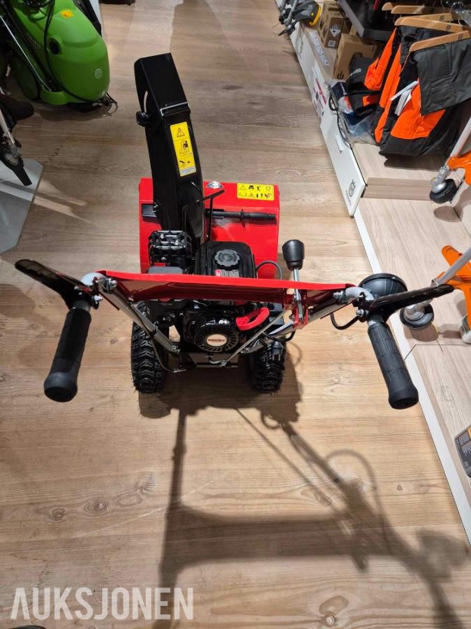 2025 Hecht 9555 SE snøfreser