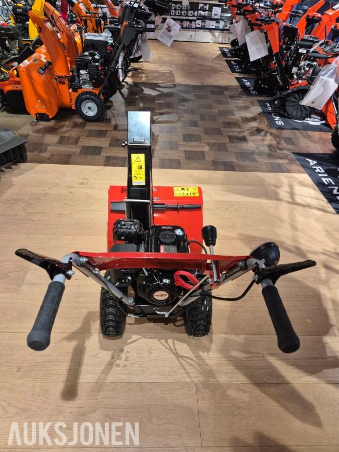2025 Hecht 9555 SE snøfreser